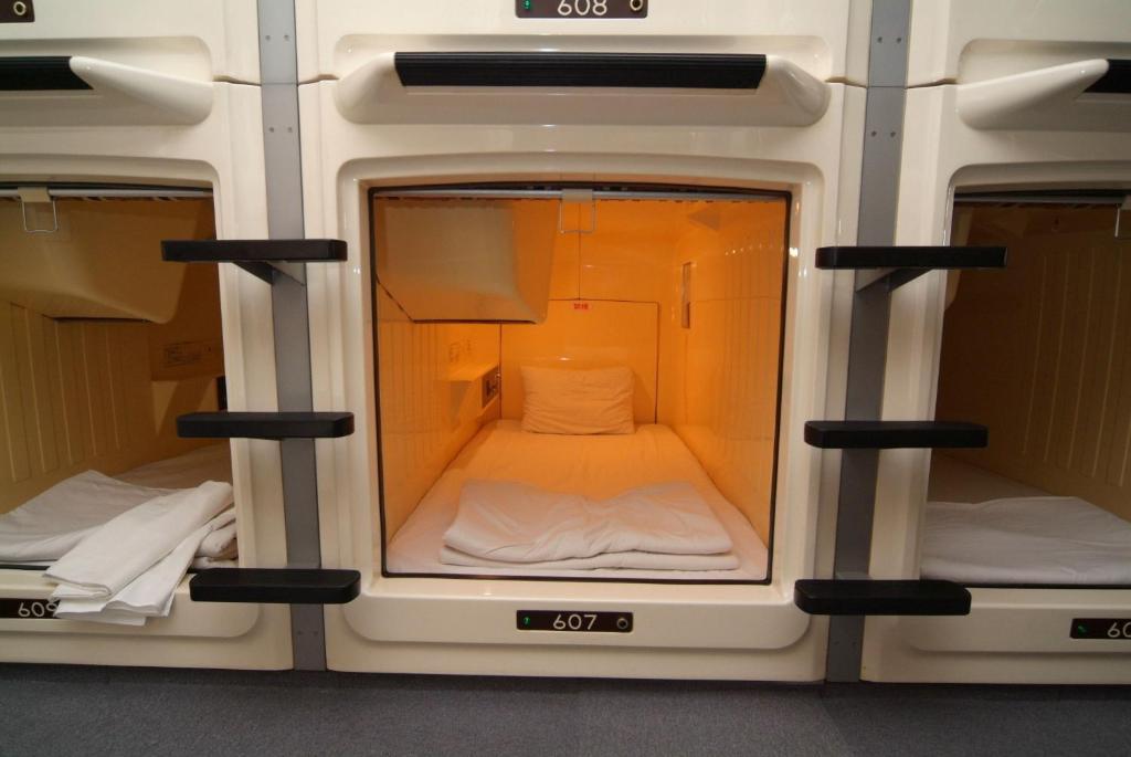 Capsule Hotel & Sauna Ikebukuro Plaza Tokyo Room photo